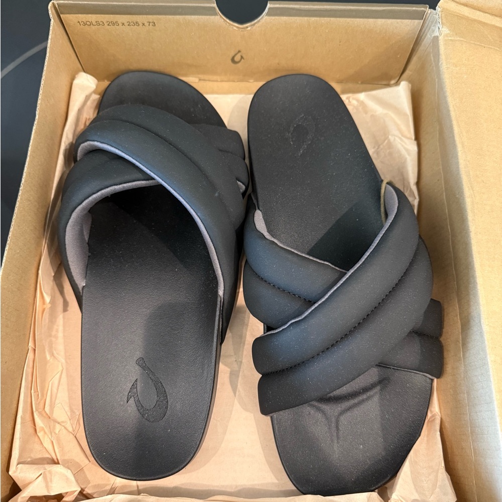 OluKai Hila Black Slide Sandals
